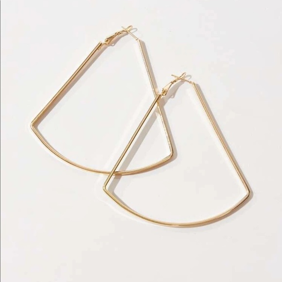 *New Gold Tone Geometric Earrings, beautiful Earrings, cute Earrings - Picture 4 of 4